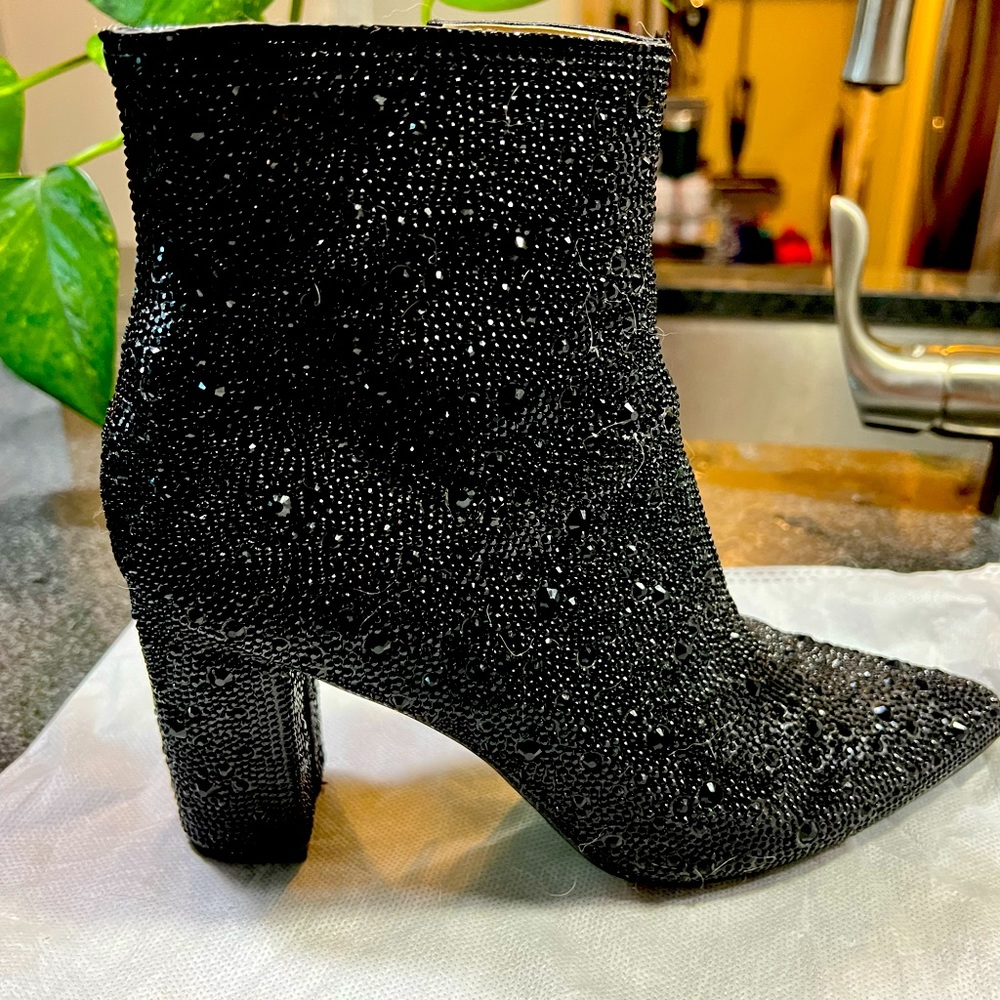 Betsey Johnson Cady Black Booties